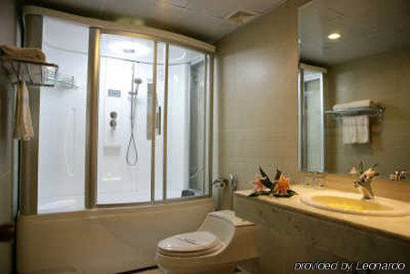 Trang Trang Luxury Hotel 3*