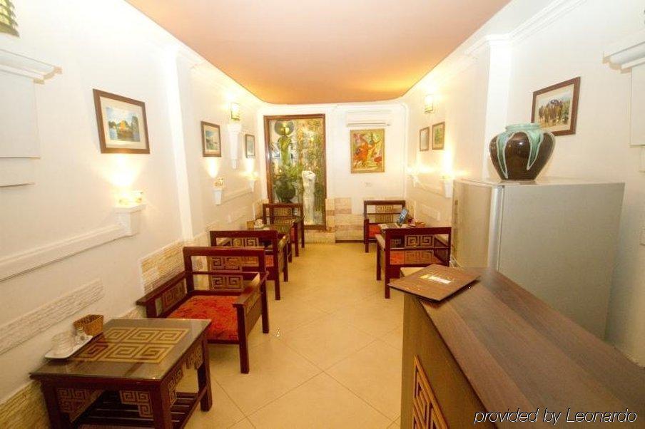 Trang Trang Luxury Hotel 3*